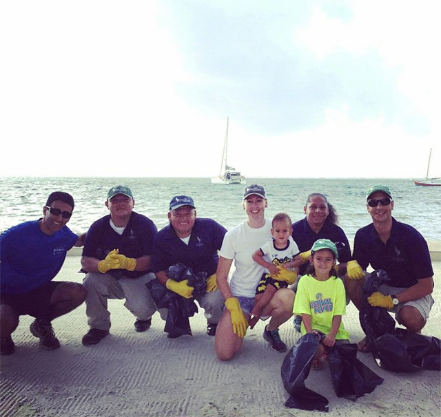 Wavemakers of the Year Awarded to iTravel Belize and The Phoenix Belize