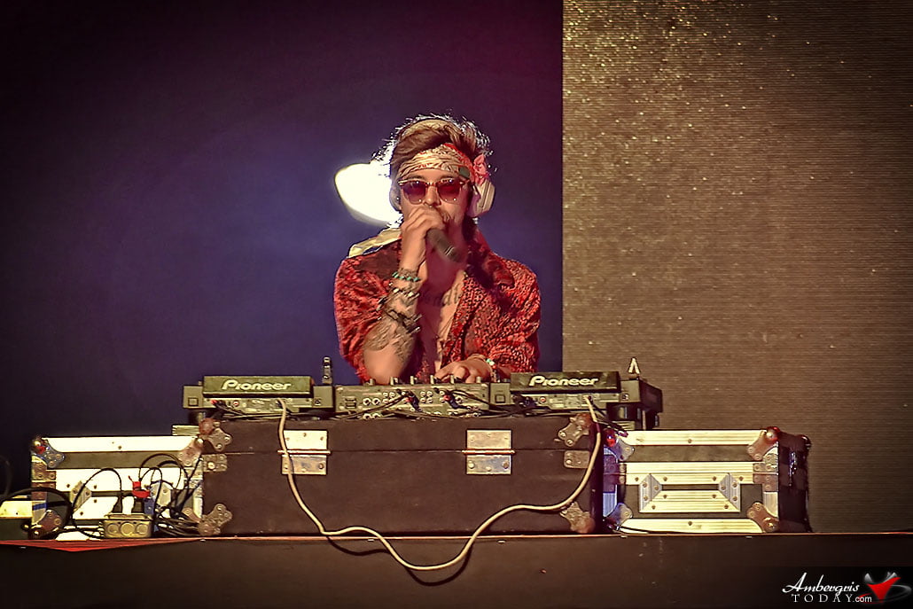 Becky G Makes Things Right with Super Concert at Costa Maya