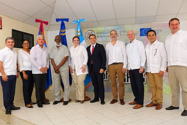 Foreign Ministers of Belize and Guatemala Meet at OAS Office at the Adjacency Zone