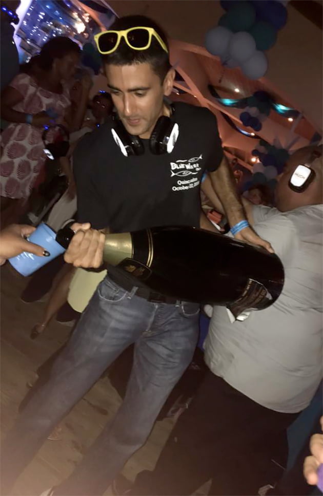 Blue Water Grill Celebrates 15 Anniversary (Quinceaños)