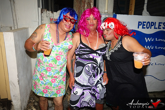 Carnaval 2018 Day Three - Barbies Shake to Scooby Doo Pa Pa 