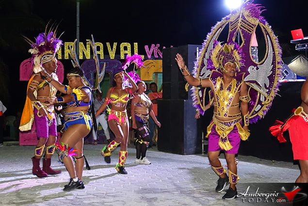 Carnaval Day 1: Painting and Dancing on the Streets of San Pedro 5 Las Caribeñas Dancing on the Streets of San Pedro