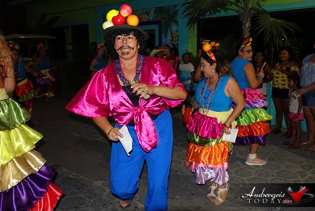 Carnaval Day 1: Painting and Dancing on the Streets of San Pedro 16 Las Caribeñas Dancing on the Streets of San Pedro