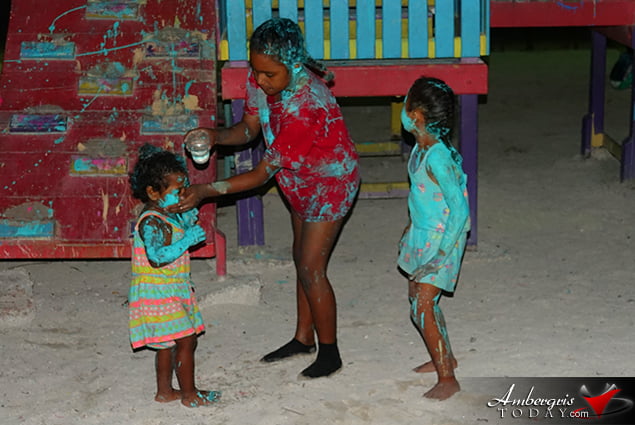 Carnaval Day 1: Painting and Dancing on the Streets of San Pedro 17 Las Caribeñas Dancing on the Streets of San Pedro