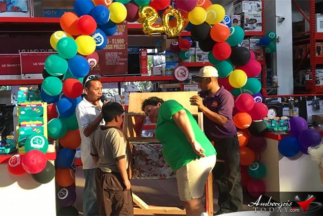 Castillo’s Hardware Celebrates 20th Anniversary 2 Castillo’s Hardware Celebrates 20th Anniversary