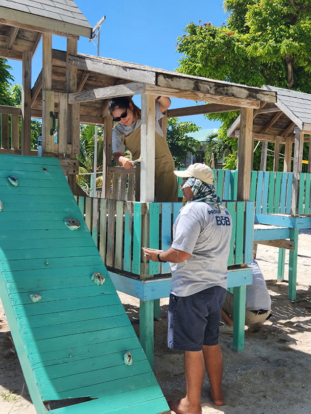 Citizens Committee Renovates Caye Caulker Park 
