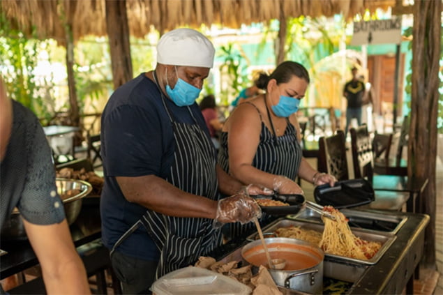 Caye Caulker Unites to Feed Its Villagers in Need 1 Caye Caulker Unites to Feed Its Villagers in Need