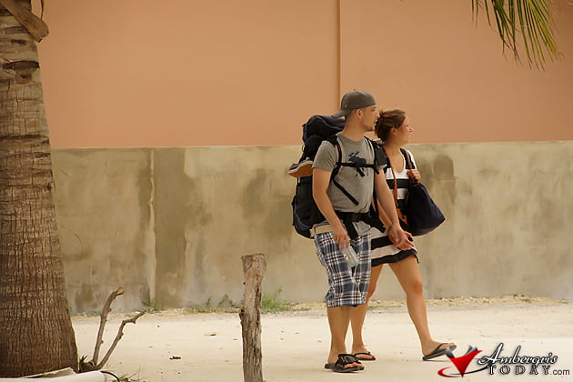 Can You “Go Slow” the Caye Caulker Way? 5 Go Slow in Caye Caulker