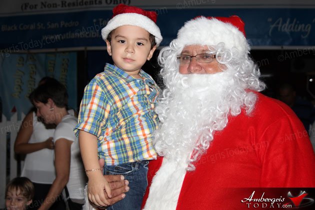 San Pedro Lights Christmas Tree at Central Park