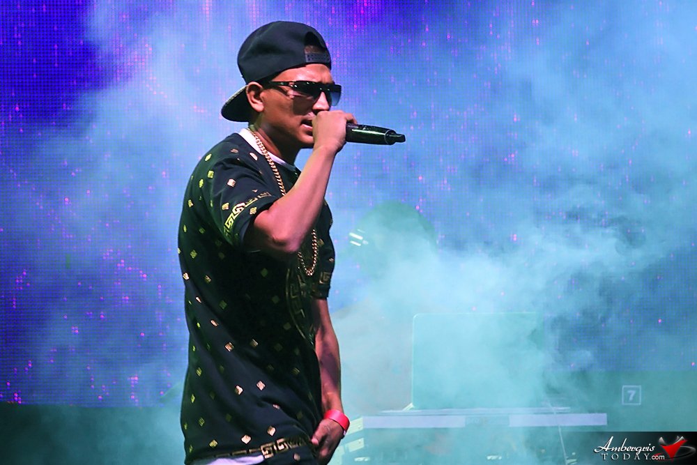 Ivy Queen Delivers Memorable Performance at Costa Maya Festival 13 Ivy Queen Delivers Memorable Performance at Costa Maya Festival