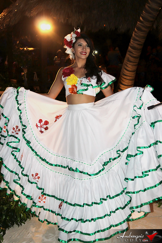 Costa Maya Pageant Delegates Paint the Town Red