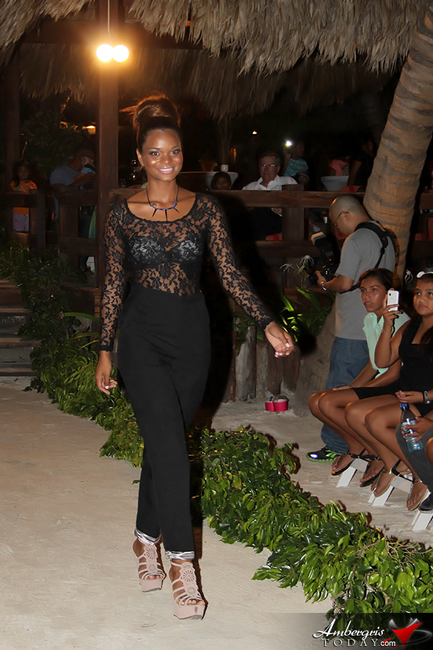 Costa Maya Pageant Delegates Paint the Town Red