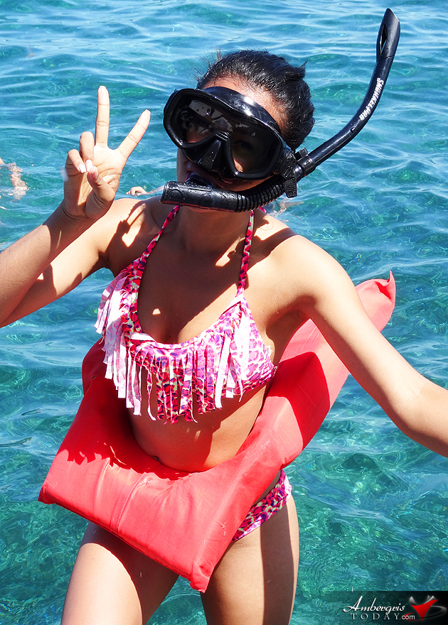 Costa Maya Pageant Delegates Paint the Town Red