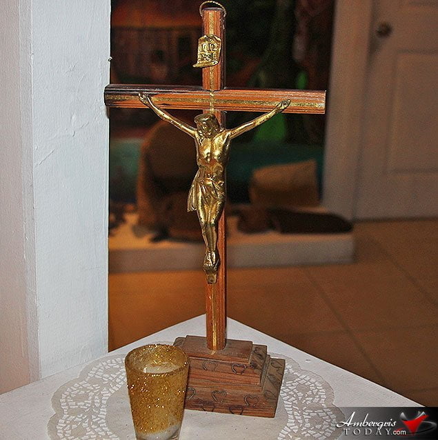 San Pedro House of Culture Celebrates "Dia De La Cruz"