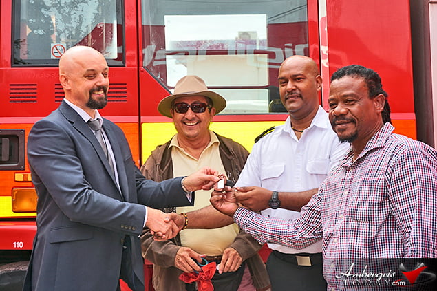 Digi Hands Over Firetruck to San Pedro