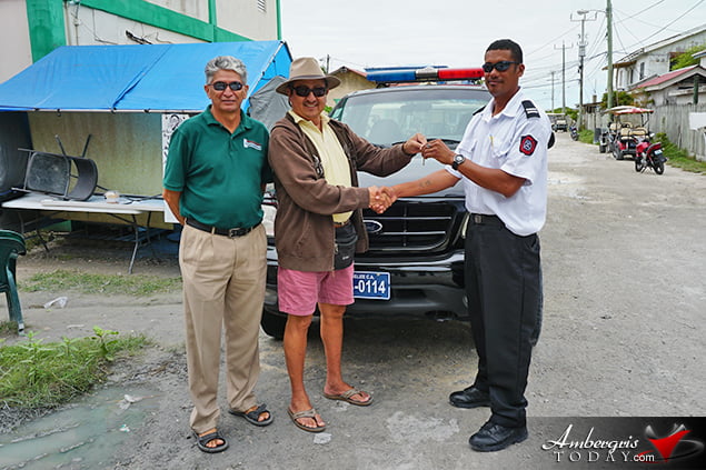 Digi Hands Over Firetruck to San Pedro