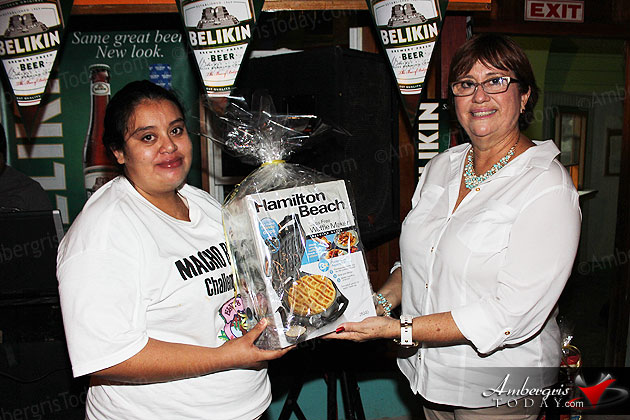 Elvi’s Kitchen 2nd Annual Macho Burger Challenge