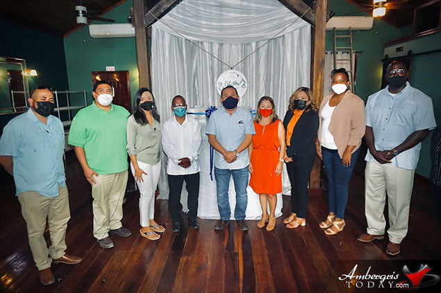 Est/Her Receives Donation of Sewing Machines 2 Est/Her Receives Donation of Sewing Machines