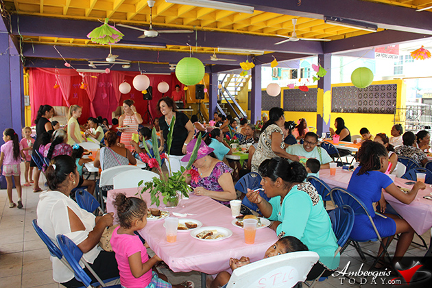 Fin K Project Soup Kitchen Feeds Over 200 Moms on Mother's Day