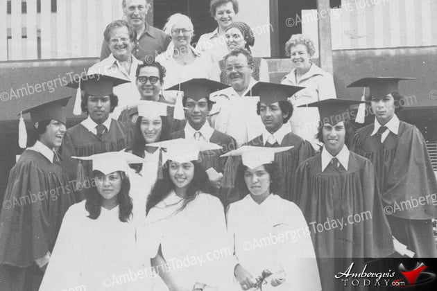 Clarita Ancona, Emily Castillo, Lydia Gonzalez, Odilia Salazar, James Azueta, Abel GuerreroJr., Orlando Trejo, Efrain Guerrero Jr., Pedro Vasquez, and Guillermo Paz. 