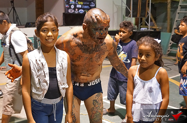 Unbelievable Freak Show at Belize Tattoo Expo