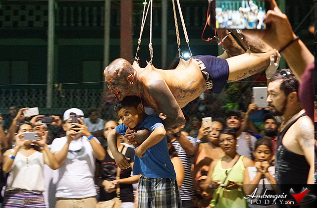 Unbelievable Freak Show at Belize Tattoo Expo
