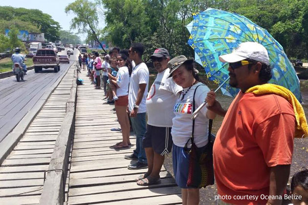 San Pedro Joins Hands Across the Sand in Support Against Offshore Oil Drilling