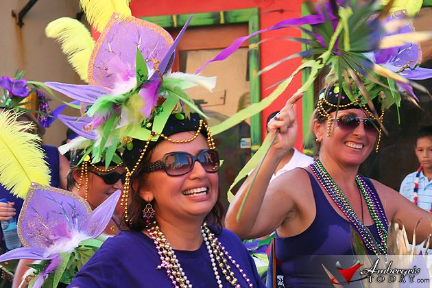 A Closer Look at Independence Day Parade 3 Island Academy on parade