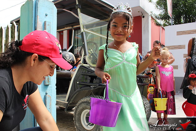 Halloween Trick or Treat Fun in San Pedro