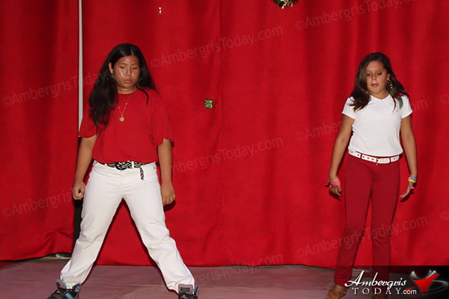 Isla Bonita Elementary School Christmas Show