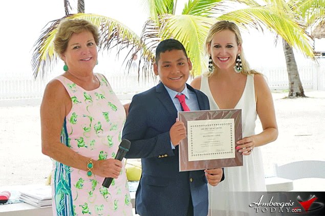 Eight Island Academy Graduates Celebrate End of School Year