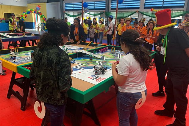 The Island Academy Wins Belize’s FIRST Lego League Competition