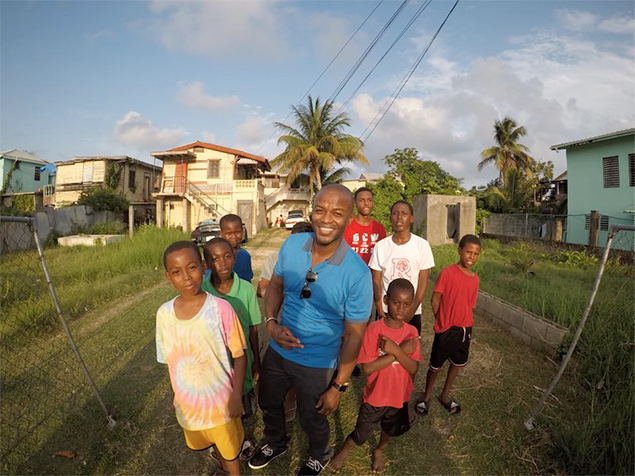 Celebrity Spotting: Kendis Gibson in San Pedro During Visit to Belize 2 Celebrity Spotting: Kendis Gibson in San Pedro During Visit to Belize