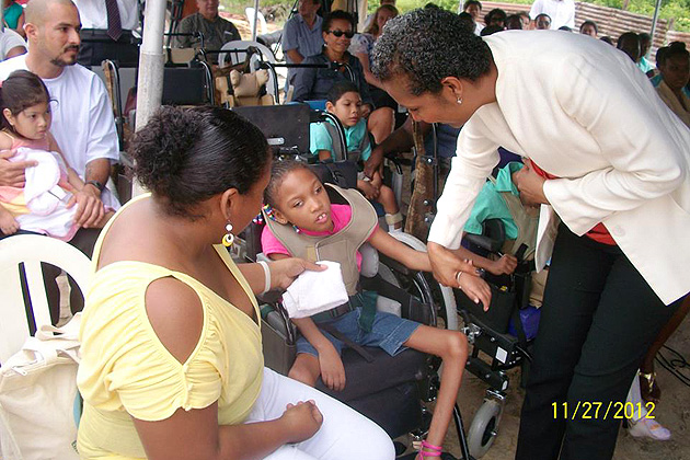 Mrs. Barrow & Ambassador Wu donate wheelchairs to Belizeans
