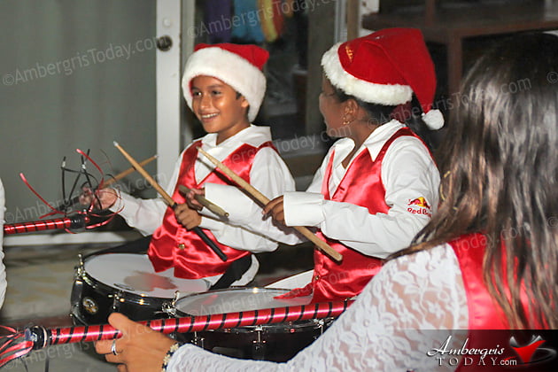 Love FM's 3rd Annual Holiday Parade Fun