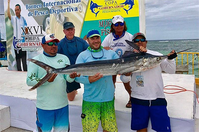 Belize’s Hook Line and Sinker Places Third at Mahahual Fishing Tournament
