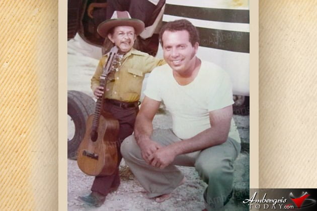 Mexico’s Smallest Man in San Pedro -Margarito Esparza Nevares and Gilberto "Chico" Gomez Mexico’s Smallest Man in San Pedro -Margarito Esparza Nevares and Gilberto "Chico" Gomez