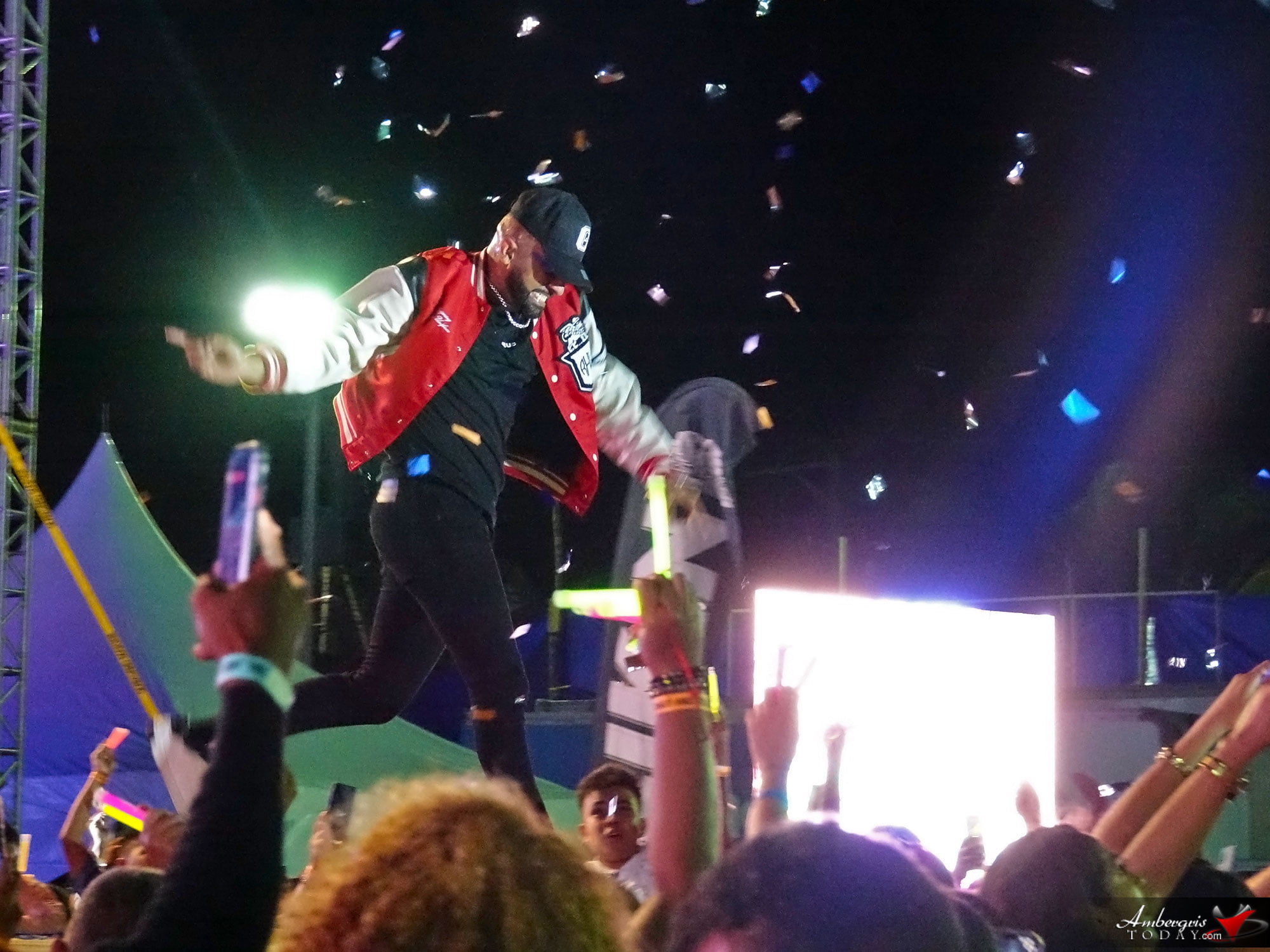 Osocity performs at the Miss San Pedro Afterparty