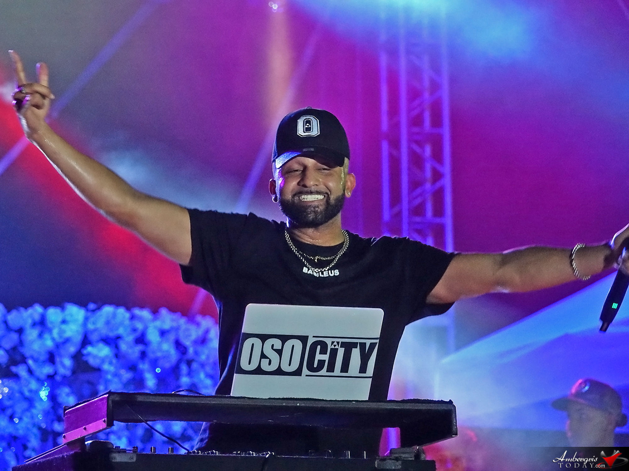 Osocity performs at the Miss San Pedro Afterparty