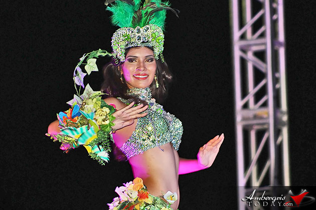 Miss Honduras Gabriela Vanessa Salazar crowned Miss Costa Maya 2015
