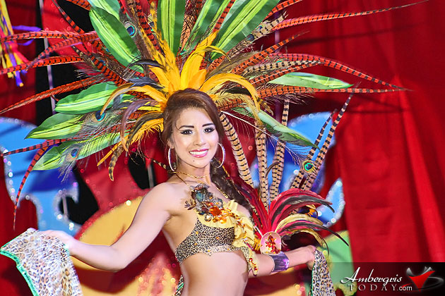 Miss Honduras Gabriela Vanessa Salazar crowned Miss Costa Maya 2015