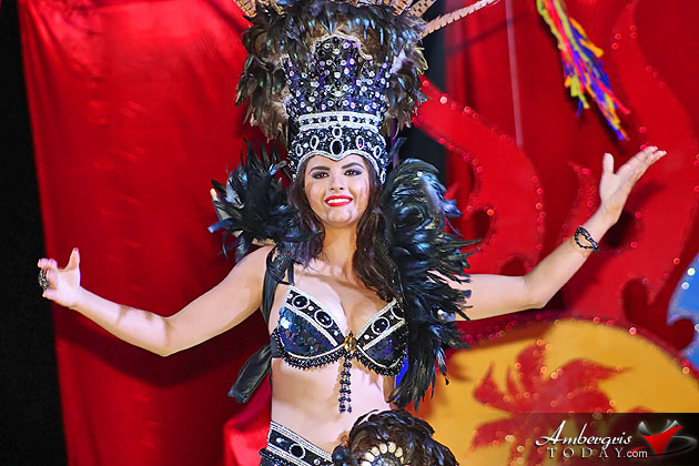 Miss Honduras Gabriela Vanessa Salazar crowned Miss Costa Maya 2015