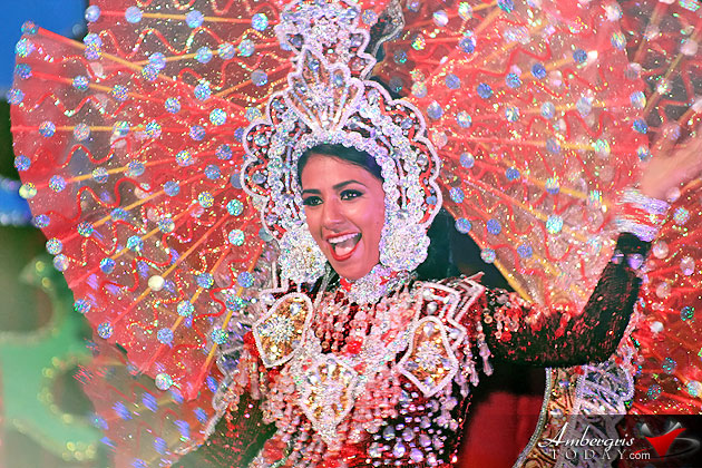 Miss Honduras Gabriela Vanessa Salazar crowned Miss Costa Maya 2015