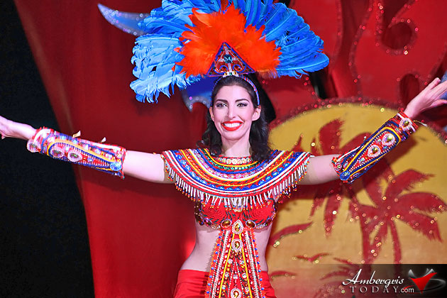 Miss Honduras Gabriela Vanessa Salazar crowned Miss Costa Maya 2015