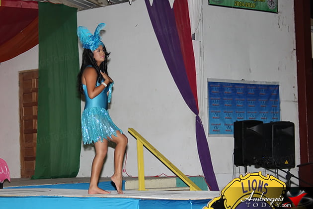 San Pedro Lion's Club Crowns New Queen 2015