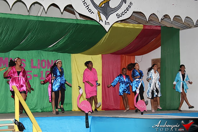 San Pedro Lion's Club Crowns New Queen 2015