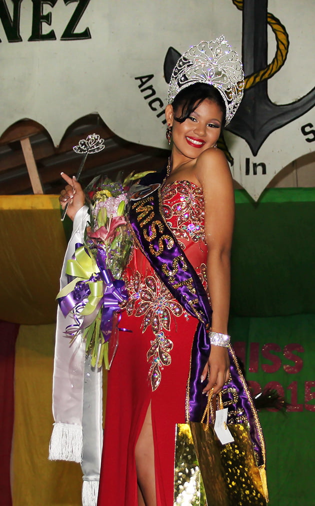 San Pedro Lion's Club Crowns New Queen 2015