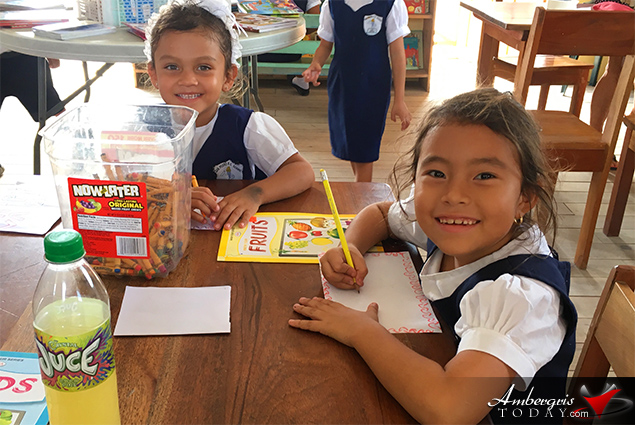 Children Enjoying the New San Pedro RC School Library