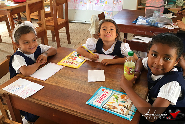 Children Enjoying the New San Pedro RC School Library