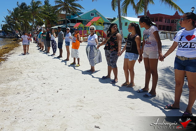 San Pedro Joins Oceana’s Hand Across the Sand Event